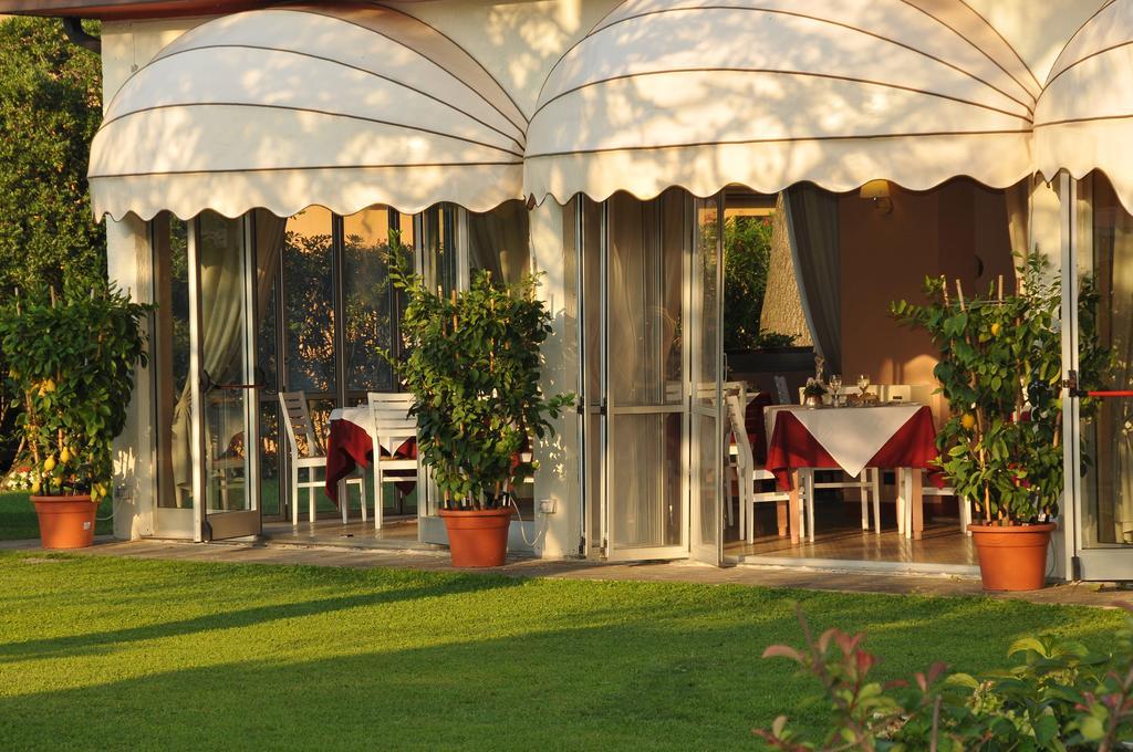La Quiete Park Hotel Manerba del Garda Eksteriør billede