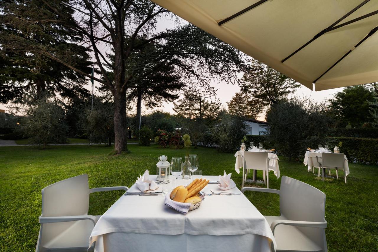 La Quiete Park Hotel Manerba del Garda Eksteriør billede