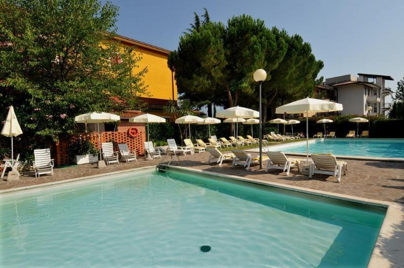 La Quiete Park Hotel Manerba del Garda Eksteriør billede