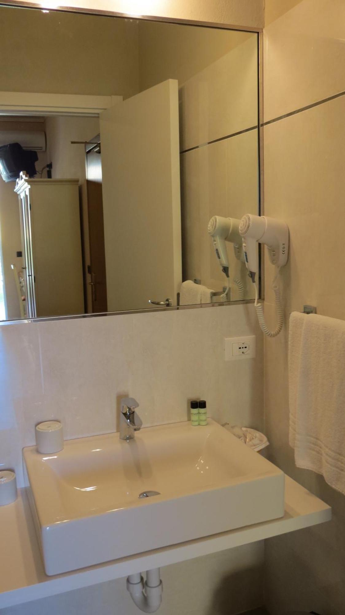 La Quiete Park Hotel Manerba del Garda Værelse billede