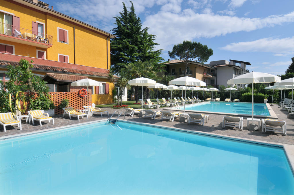 La Quiete Park Hotel Manerba del Garda Eksteriør billede